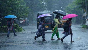 കേരളത്തിൽ ഇന്നും അതിതീവ്ര മഴ; 8 ജില്ലകളിൽ റെഡ് അല‍ർട്ട്; 12 ജില്ലകൾക്ക് അവധി