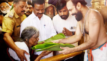 ശബരിമലയിൽ കൂട്ടംതെറ്റിപ്പോയ 103 വയസ്സുകാരിക്ക് തുണയായത് ദേവസ്വം മന്ത്രി