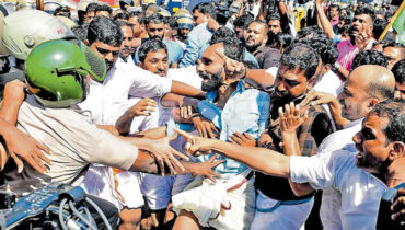 രാഹുല്‍ മാങ്കൂട്ടത്തിലിന്റെ അറസ്റ്റ്: കൊച്ചി കമ്മീഷണര്‍ ഓഫീസിലേക്ക് യൂത്ത് കോണ്‍ഗ്രസ് നടത്തിയ മാര്‍ച്ചില്‍ സംഘര്‍ഷം