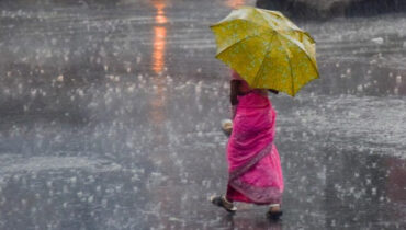 കേരളത്തിൽ ഇന്ന് നാലു ജില്ലകളിൽ മഴക്ക് സാധ്യത; ചൂടിന് മാത്രം കുറവില്ല