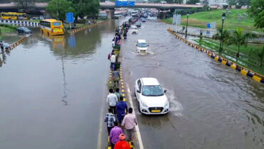 മഴകാത്തിരുന്ന ഡല്‍ഹിക്ക് ഇത് പെരുമഴക്കാലം; വരും ദിവസങ്ങളില്‍ ശക്തമായ മഴയ്ക്ക് സാധ്യത, ഓറഞ്ച് അലേര്‍ട്ട്