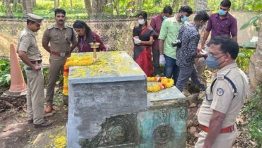 നെയ്യാറ്റിന്‍കര ദുരൂഹസമാധി : കല്ലറ തുറന്നു, ‘ഇരിക്കുന്ന നിലയില്‍ മൃതദേഹം’ നെഞ്ചുവരെ ഭസ്മവും പൂജാദ്രവ്യങ്ങളും;  നടപടികള്‍ പുരോഗമിക്കുന്നു